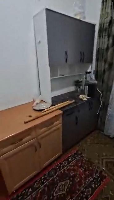 Продажа коттеджей и домов: 🏡 Срочно продаётся Полдома 📍 Бишкек, район Аламединского рынка 2 — 7