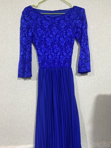 вечернее платье синее: Вечернее платье, Длинная модель, С рукавами