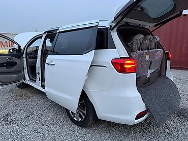 Kia: Kia Carnival: 2019 г., 2.2 л, Автомат, Дизель, Минивэн — 3