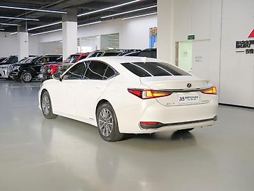 es300: Lexus ES: 2021 г., 2.5 л, Вариатор, Гибрид, Седан — 7
