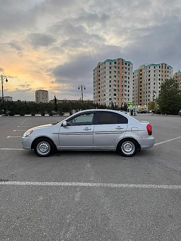ev ucun kalonka: Hyundai Accent: 1.4 l | 2009 il Sedan — 1