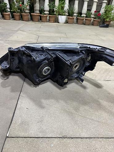 isıq: Toyota camry 2013 servis orginal fara temirde olub — 3