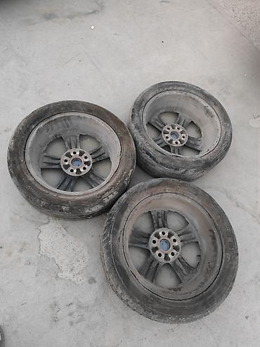 авто рынык бишкек: Дөңгөлөктөр монтажда 235 / 50 / R 17, Жай, Колдонулган, Комплект, Жеңил унаалар, Куйма, тешиктери - 5 — 3