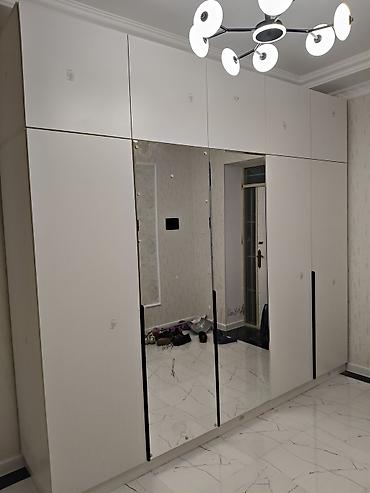 qapi renglenmesi: Düz dolab, Mətbəx üçün, Qonaq otağı üçün, Dəhliz üçün, Paltar üçün, Açılan, Korpuslu, 5 qapı — 1