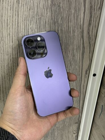 Apple iPhone: IPhone 14 Pro, 256 ГБ, Deep Purple, Защитное стекло, Чехол, 94 %