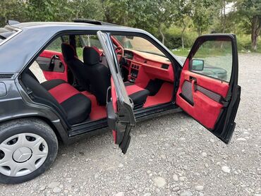 Mercedes-Benz: Mercedes-Benz 190 (W201): 2 l | 1991 il Sedan — 14