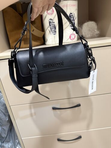 рюкзак с экраном: Steve Madden,оригинал с Дубая . Ни разу не надели . Новая с этикеткой