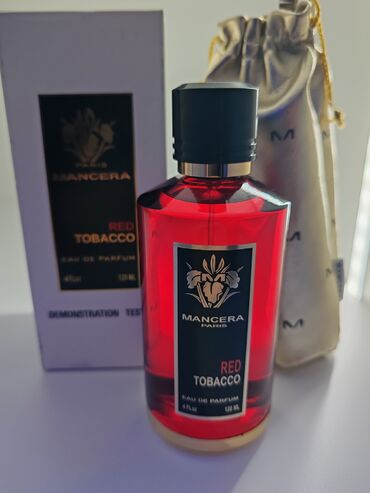 Perfume: Red Tobacco od Mancera ( 2017) je drveni začinski miris za žene i