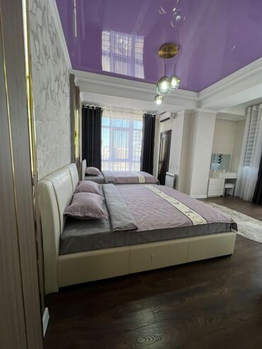 Посуточная аренда квартир: 4 комнаты, Душевая кабина, Постельное белье, Кондиционер — 25