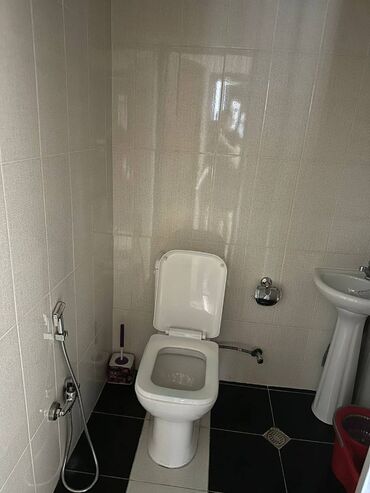 Uzunmüddətli kirayə mənzillər: Nərimanov rayonu,Nənəmin təndirinin yanında,2 otaqlı,təmirli,əşyalı — 5