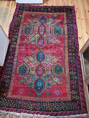 kreditle xalca satişi: Əl toxuması oriental Qarabağ xalçası,50 ilin xalçasıdır. Ölçüsü — 1