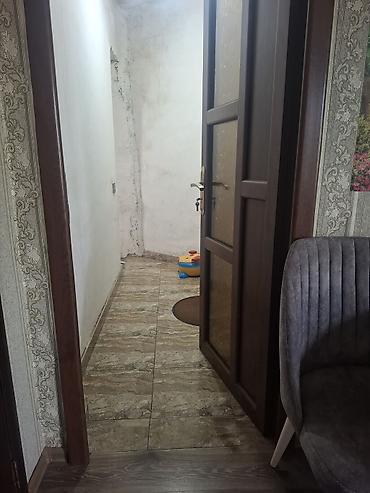 ev tecili satilir: Bineqedi rayonu sulutepe qesebesi Şehid Elçin Ezizov kuçesinde merkezi — 3
