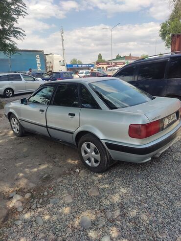 ауди р8 бишкек: Audi 80: 1993 г., 2 л, Механика, Бензин