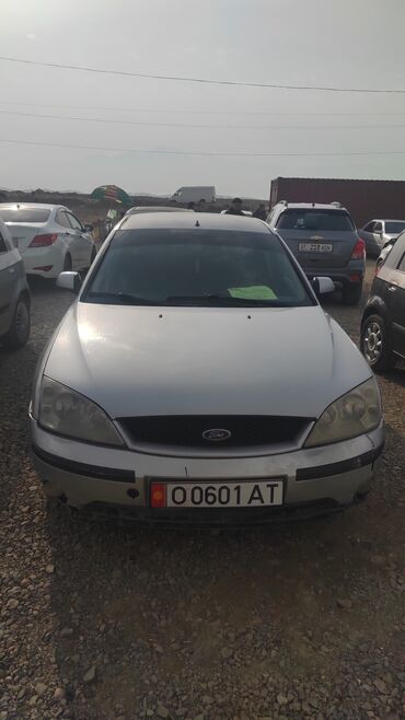 аутбек машина: Ford Mondeo: 2001 г., 2.5 л, Механика, Бензин, Седан