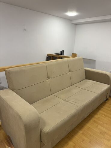 Rəflər: Divan, İşlənmiş