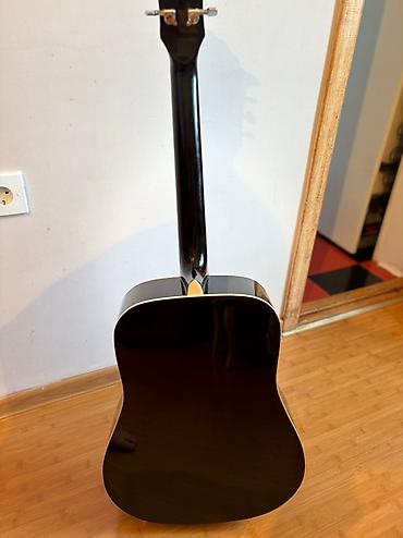 jolana gitara: Akustik gitara, 6 sim, İşlənmiş, Ünvandan götürmə — 6