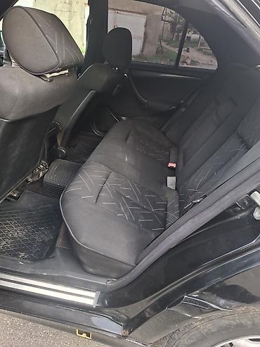 mercedes c63: Mercedes-Benz C-Class: 2.4 l | 1999 il Sedan — 3