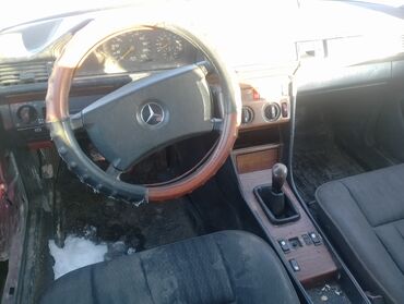 мерседес 124 с: Mercedes-Benz W124: 1991 г., 3 л, Механика, Дизель, Седан