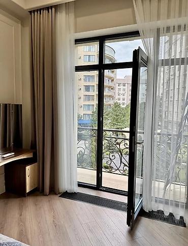 Долгосрочная аренда квартир: 2 комнаты, Риэлтор, Без подселения, С мебелью полностью — 9