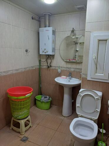 Köhnə tikili: Bakı, Bakıxanov qəs., 1 otaqlı, Köhnə tikili, m. Neftçilər, 39 kv. m — 9