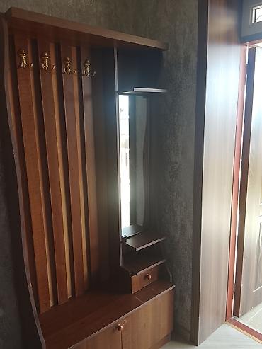 шкаф в прихожей: Dəhliz üçün funksional paltar asqısı və konsol dəsti Təptəzə qalıb — 1