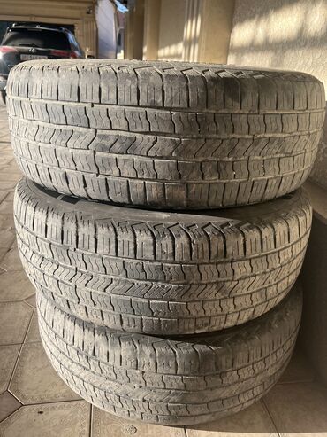 купить кожаные сиденья для авто бу: Б/У шины 245/60/18 3шт