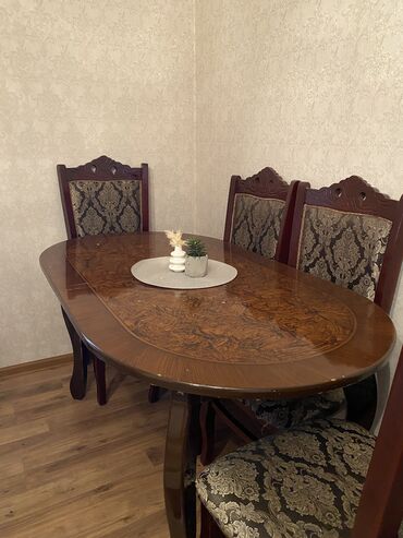 masa dəstləri: Qonaq otağı üçün, İşlənmiş, Oval masa, 6 stul, Azərbaycan