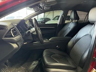 alba: Toyota Camry: 2021 г., 0.5 л, Автомат, Бензин — 3