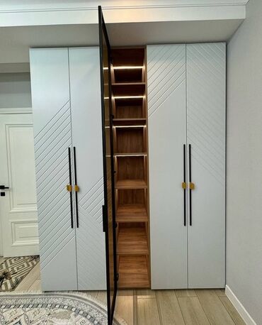Шкафы для одежды: Мебель на заказ, Элегантный гардероб в современном стиле, выполненный — 41