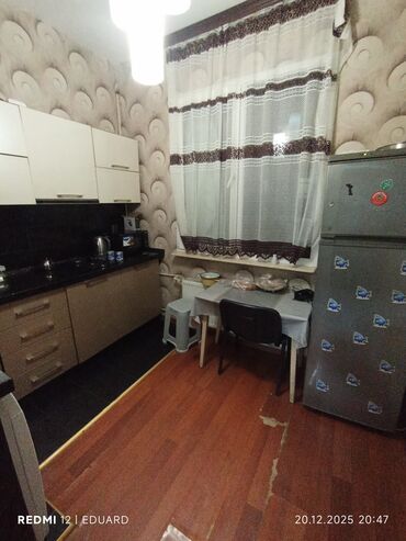 Uzunmüddətli kirayə mənzillər: Otaq yoldawi axdarilir evde hal hazirda bir nefer qalir 3 neferse — 11