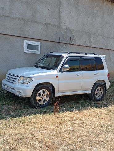 xacmazda ucuz avtomabiller: Mitsubishi Pajero iO modeli uzun səyahətlər və çətin yollar üçün
