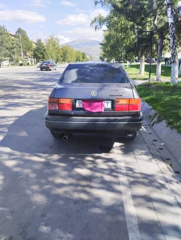 фолсфаген бора: Volkswagen Vento: 1994 г., 2 л, Механика, Бензин, Седан