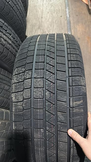 kenda: Зимняя китайская шина. Фирма Kenda made in China. Размер 285/45R21 — 2