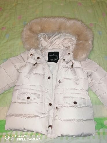 781 oglasa | lalafo.rs: Zara perjana jakna za devojčice, kao nova. Prelep model, bež boje