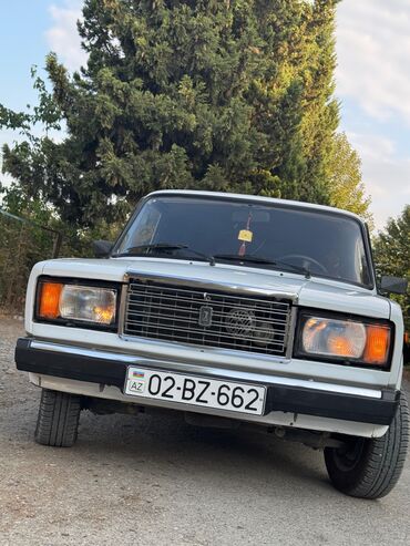авто фольксваген: Salam maşın əla vəziyyətdədir mator yağ yeməyi azaltmaqı qətiyyən