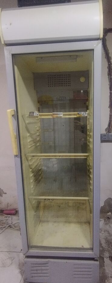 морозильные камеры в баку: Dükan baglanildigi üçün satilir, işlək vəziyyətdədir Vitrin tipli
