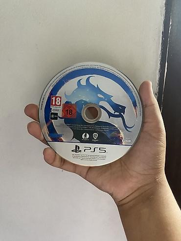 mortal kombat ps4: Mortal Kombat 1 — версия для PlayStation 5 (диск Blu‑ray, европейское — 3