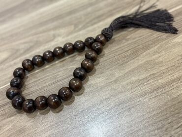 Avtomobil üçün oyuncaqlar və dekor: Avtomobil üçün dekorativ taxta təsbeh - Material: cilalanmış tünd — 4