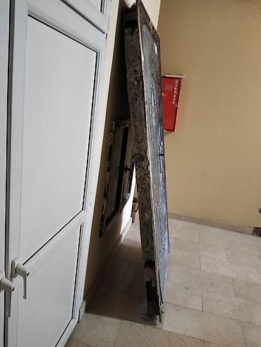 seyflerin acilmasi: Satılır – Seyf qapı Mənzil üçün istifadə olunmuş möhkəm seyf qapı — 1