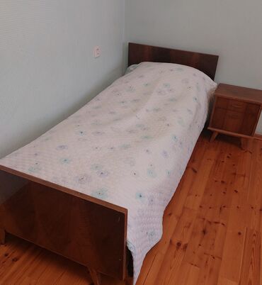 Yataq otağı dəstləri: Təknəfərlik çarpayı, Dolab, Termo, 2 tumba, Rumıniya, İşlənmiş