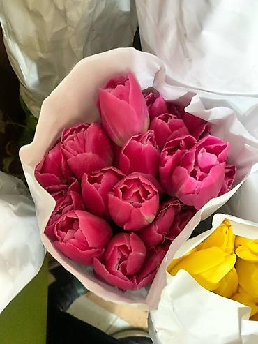 Букеты из живых цветов: В оптомв розницу — 16