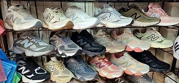 New balance patike od akcija od 37 do 41 za samo 3700 din
pb
