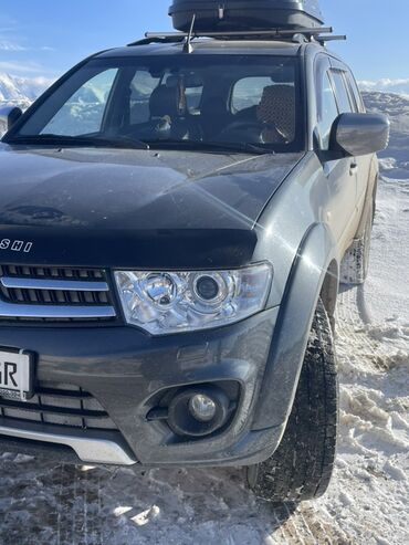 Mitsubishi: Mitsubishi Pajero Sport: 2013 г., 2.5 л, Автомат, Дизель, Внедорожник — 3