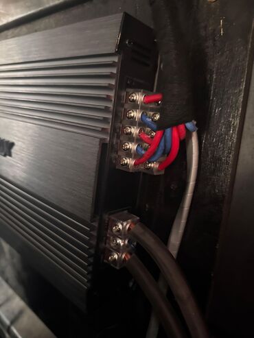 Dinamiklər və sabvuferlər: 4 ədəd apo 16 sm 61se pro 150rms 2 ədəd apo 16sm 61 se 130rms 1 ədəd — 9