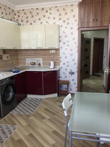 Uzunmüddətli kirayə mənzillər: Xırdalanda rəddlarda 10 mertebeli binanın 5-ci mərtəbəsində yerləşən — 13