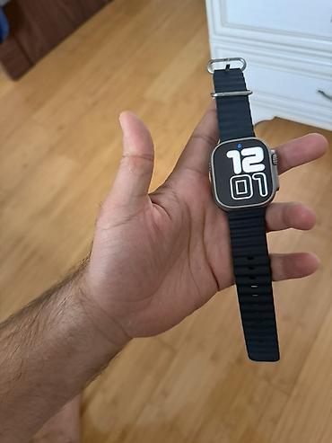 google pixel 4a: Apple Watch Ultra (49 mm) – titan korpus, qara Ocean Band tipli — 3