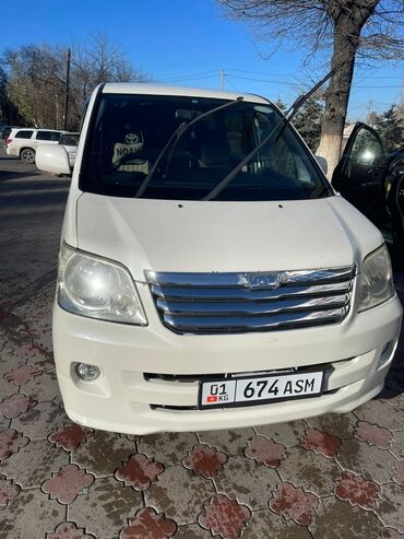 тойота noah: Toyota Noah: 2003 г., 2 л, Автомат, Бензин, Минивэн