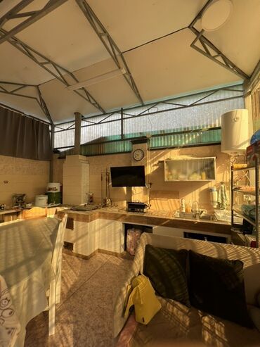 продается дом пишпек: Дом, 195 м², 4 комнаты