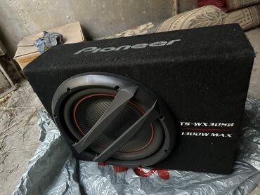 самбуфер пионер: Продаю Саб Pioneer в коробе с усилителем Pioneer. 1300w. Всё в