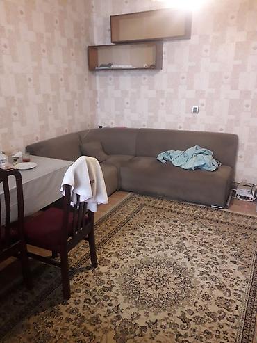 Mənzillər: Bakı, Ağ şəhər, 3 otaqlı, Köhnə tikili, m. Xətai, 90 kv. m — 2